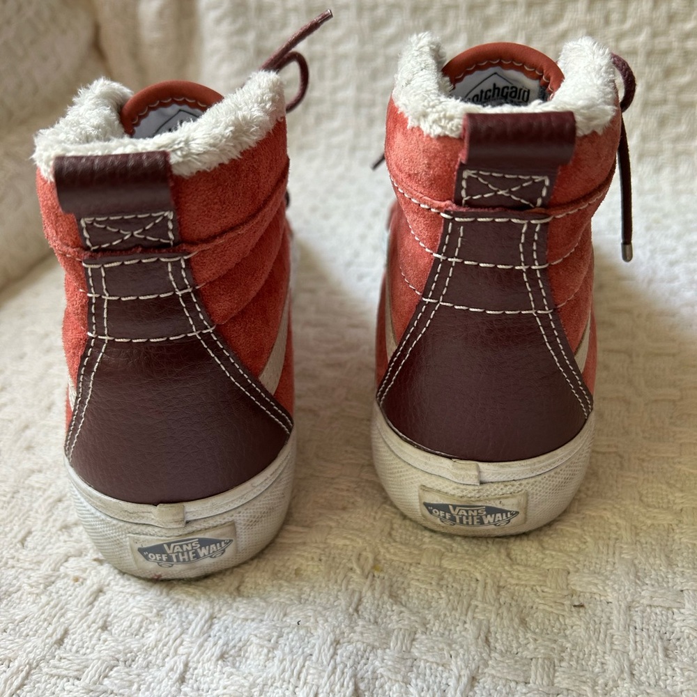 Men’s or women’s Off The Wall Vans
